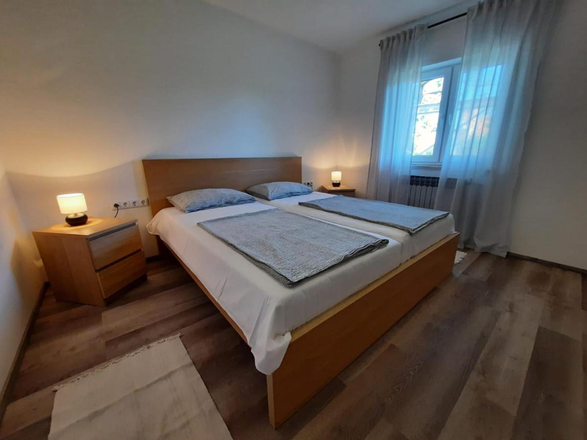 Appartements Lena. 普莱曼图拉 外观 照片
